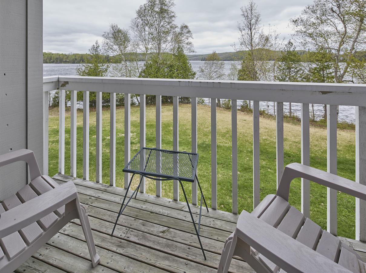 Sir Sam'S Inn & Spa (Adults Only) Haliburton Extérieur photo