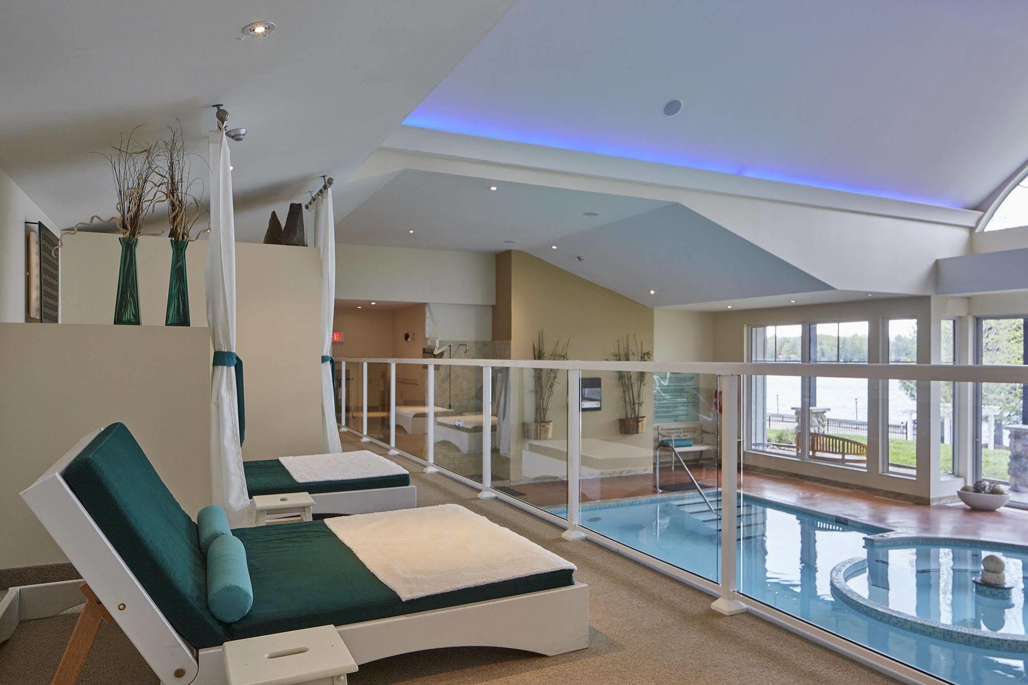 Sir Sam'S Inn & Spa (Adults Only) Haliburton Extérieur photo