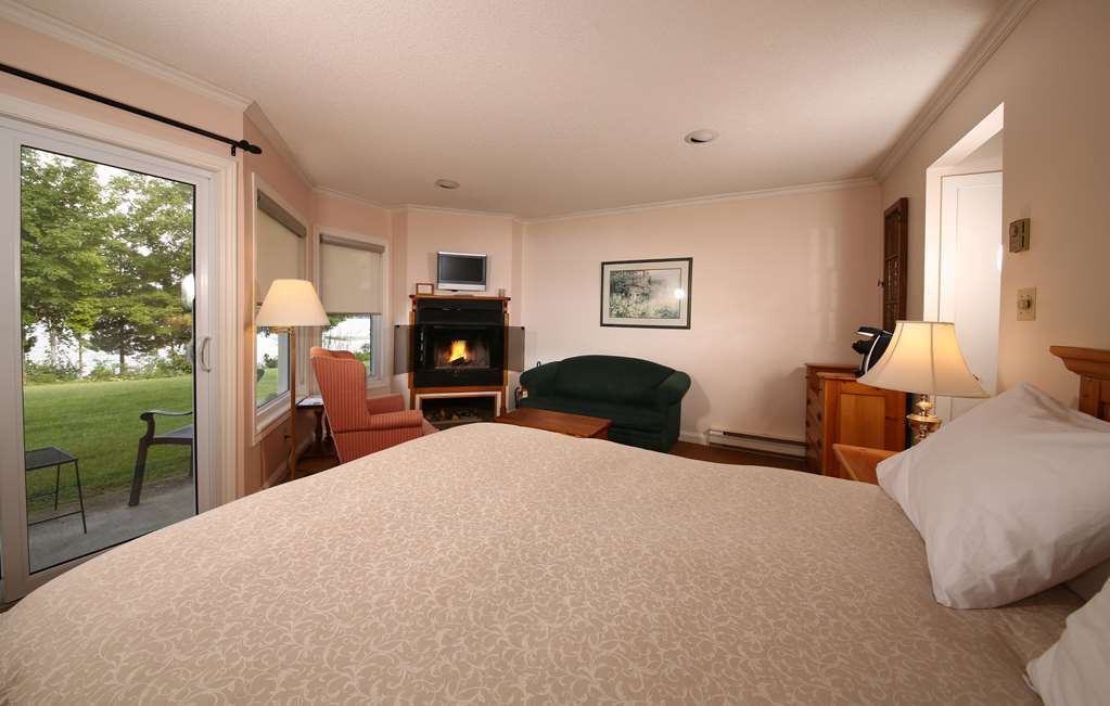 Sir Sam'S Inn & Spa (Adults Only) Haliburton Chambre photo