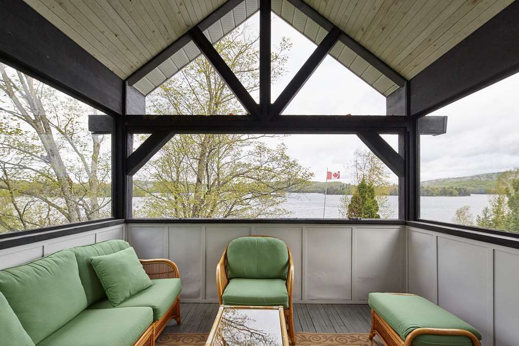 Sir Sam'S Inn & Spa (Adults Only) Haliburton Chambre photo